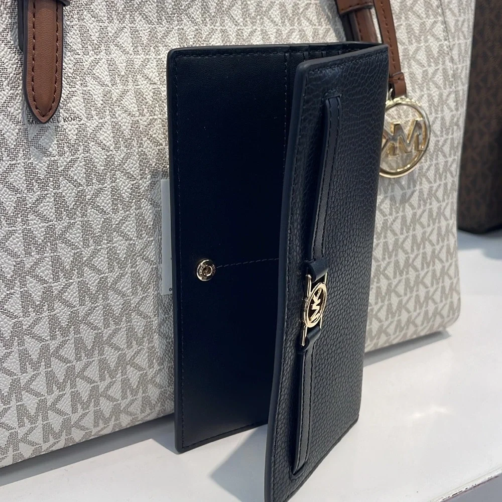 Michael Kors Reed Large Bifold Pebbled Leather Snap Wallet Card Case  Black  NWT